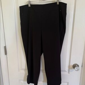 Chico's Zenergy Classic Black Cropped Pants